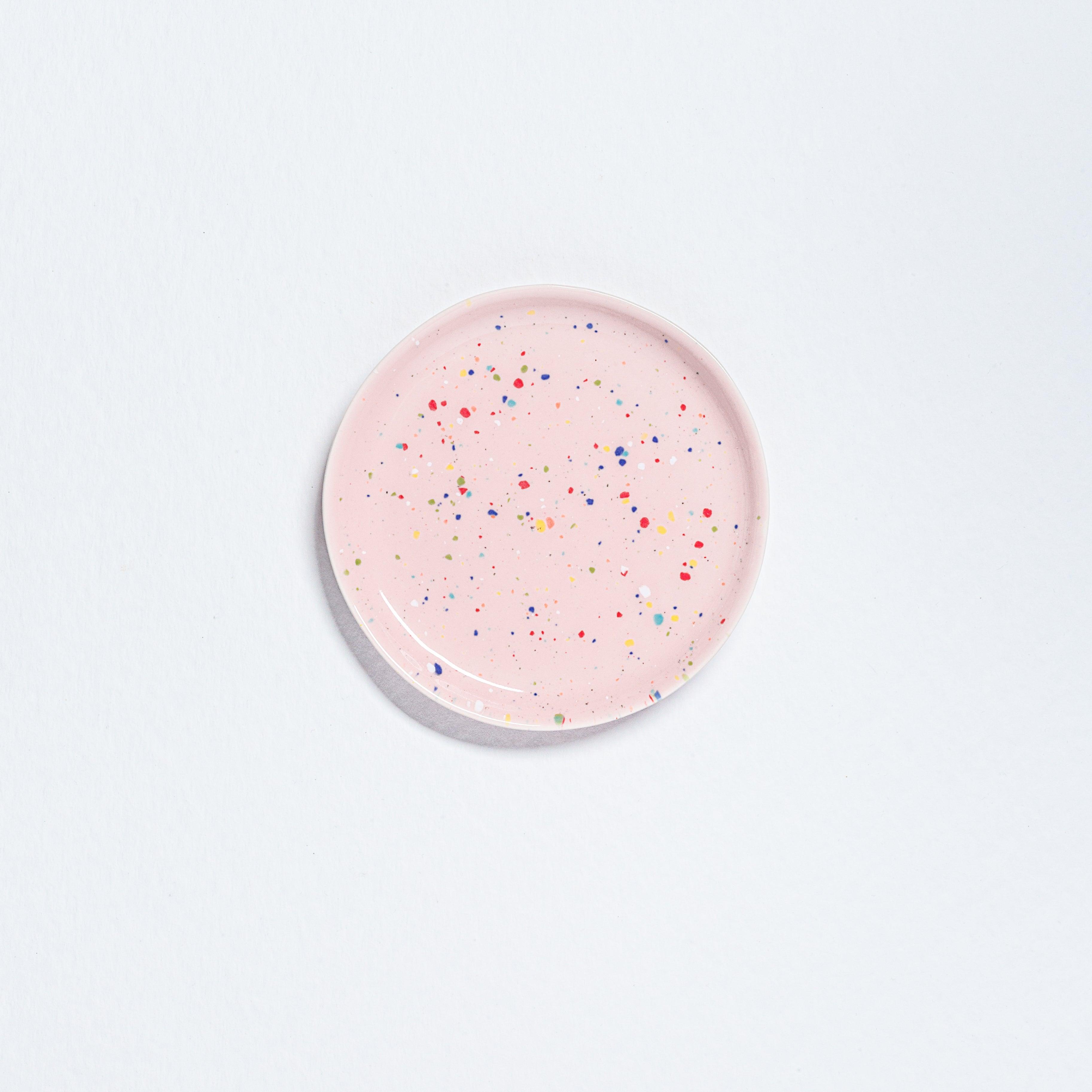 New Party Bread Plate 17cm Pink - Egg Back Home