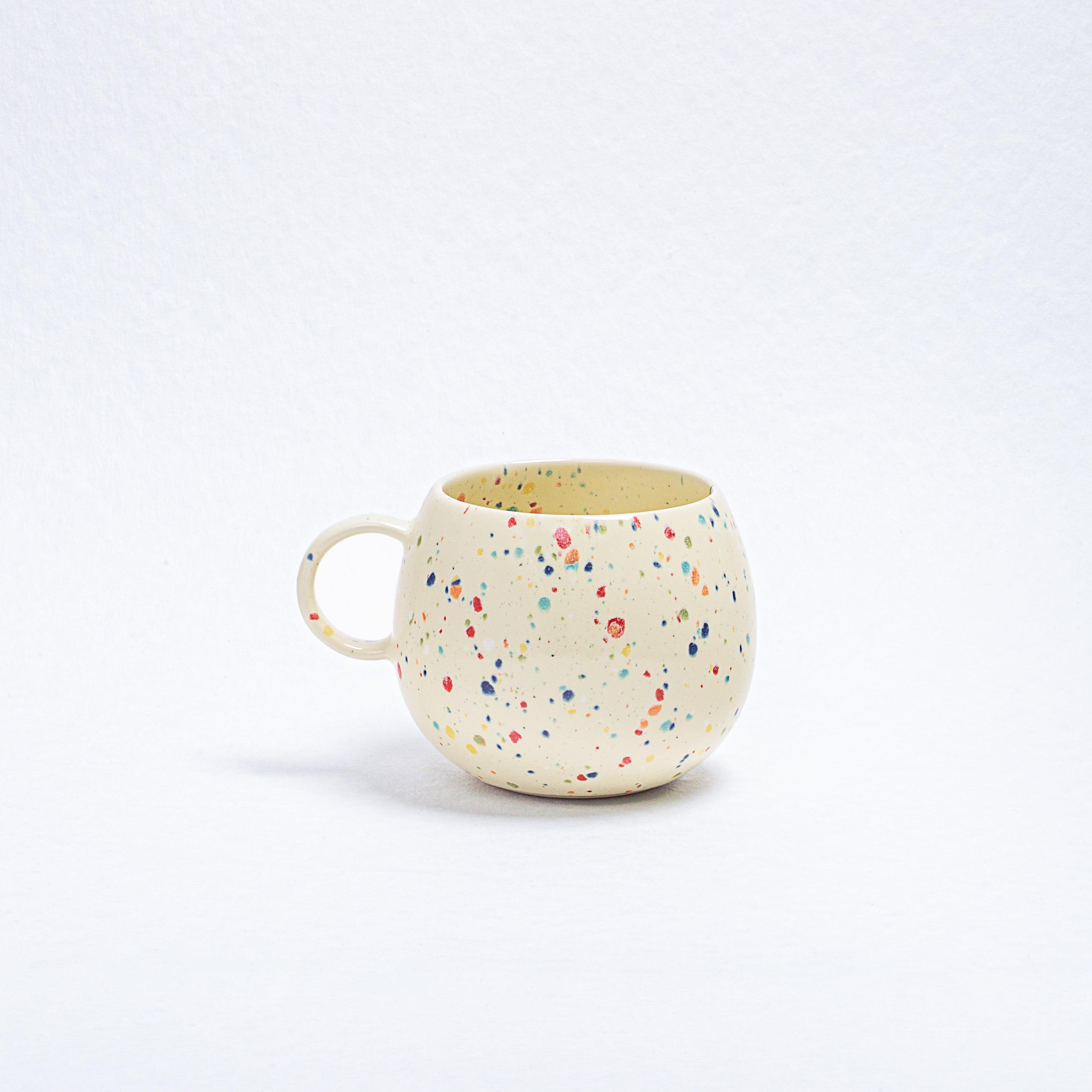 New Party Ball Mug 500ml Yellow - Egg Back Home