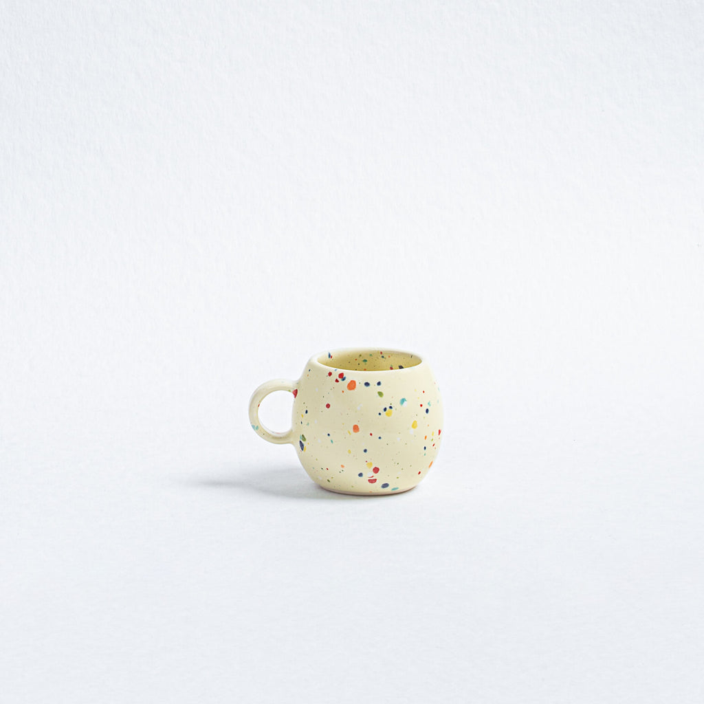 New Party Set 2 Espresso Mug + 2 Mini Tray - Yellow - Egg Back Home